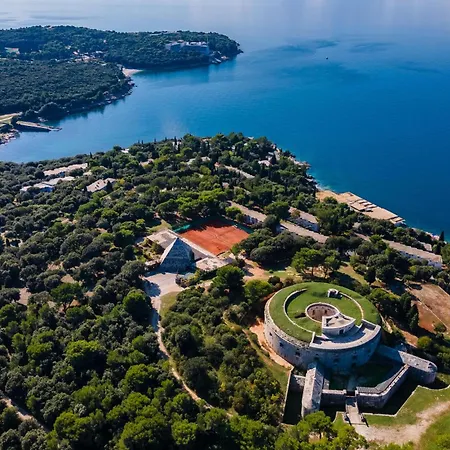 Apartment Amazing In With Wifi Pula