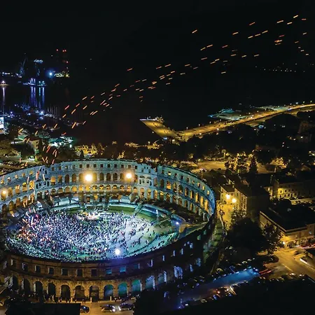 Amazing In With Wifi بولا